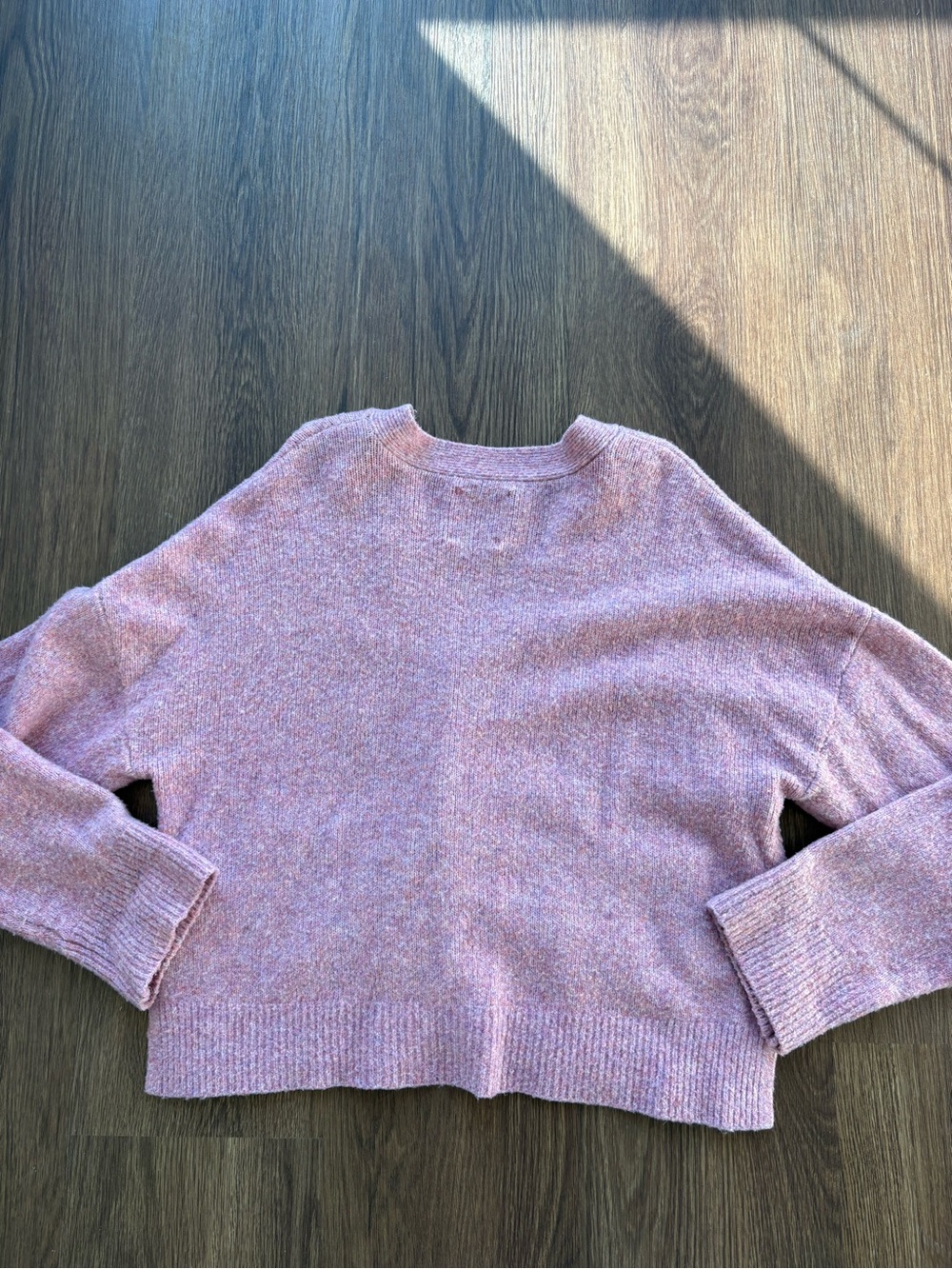 Abercrombie & Fitch Pink V-Neck Button Cardigan Sweater Size Medium - Picture 4 of 7